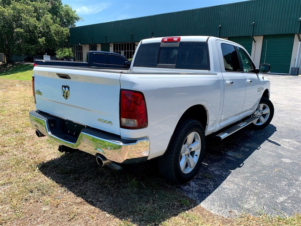 2017 RAM Ram 1500 Pickup Big Horn photo 4