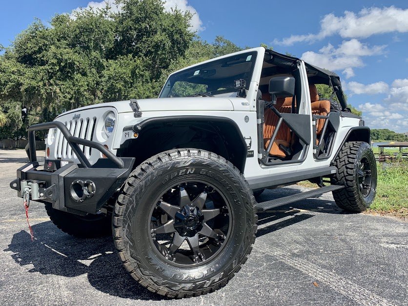 2011 Jeep Wrangler Unlimited Sahara photo 1