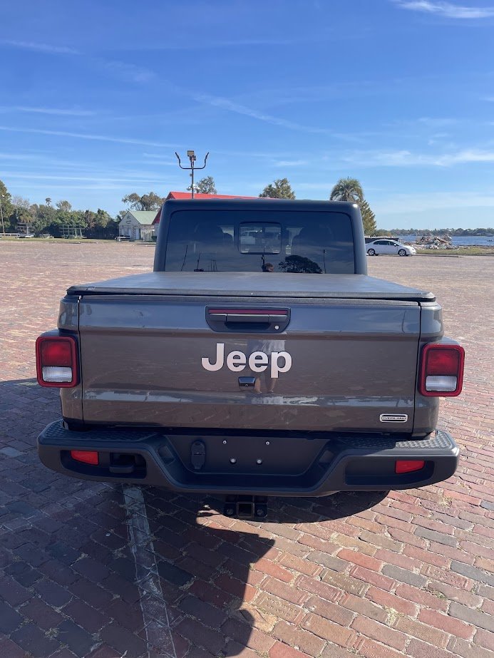 2021 Jeep Gladiator Overland photo 5