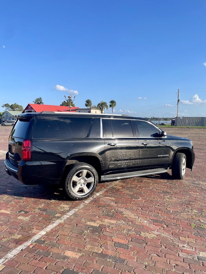 2018 Chevrolet Suburban Premier photo 8