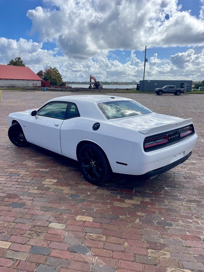 2018 Dodge Challenger R/T photo 4