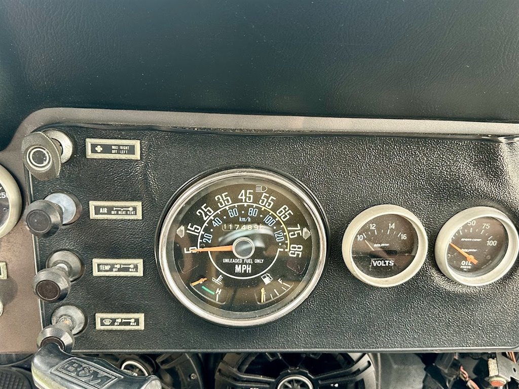 1982 Jeep Scrambler - Photo 31