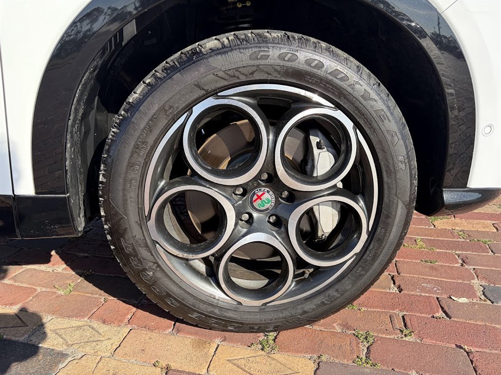 2024 Alfa Romeo Tonale TI - Photo 25