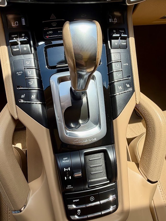 2017 Porsche Cayenne Platinum Edition - Photo 39