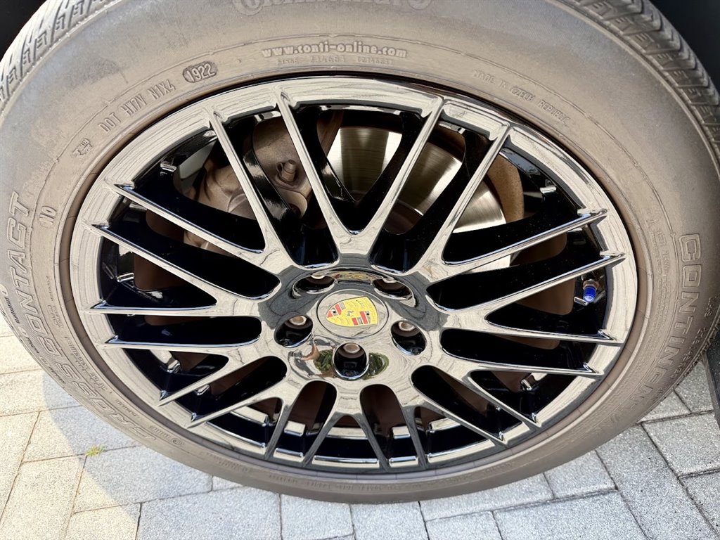 2017 Porsche Cayenne Platinum Edition - Photo 27