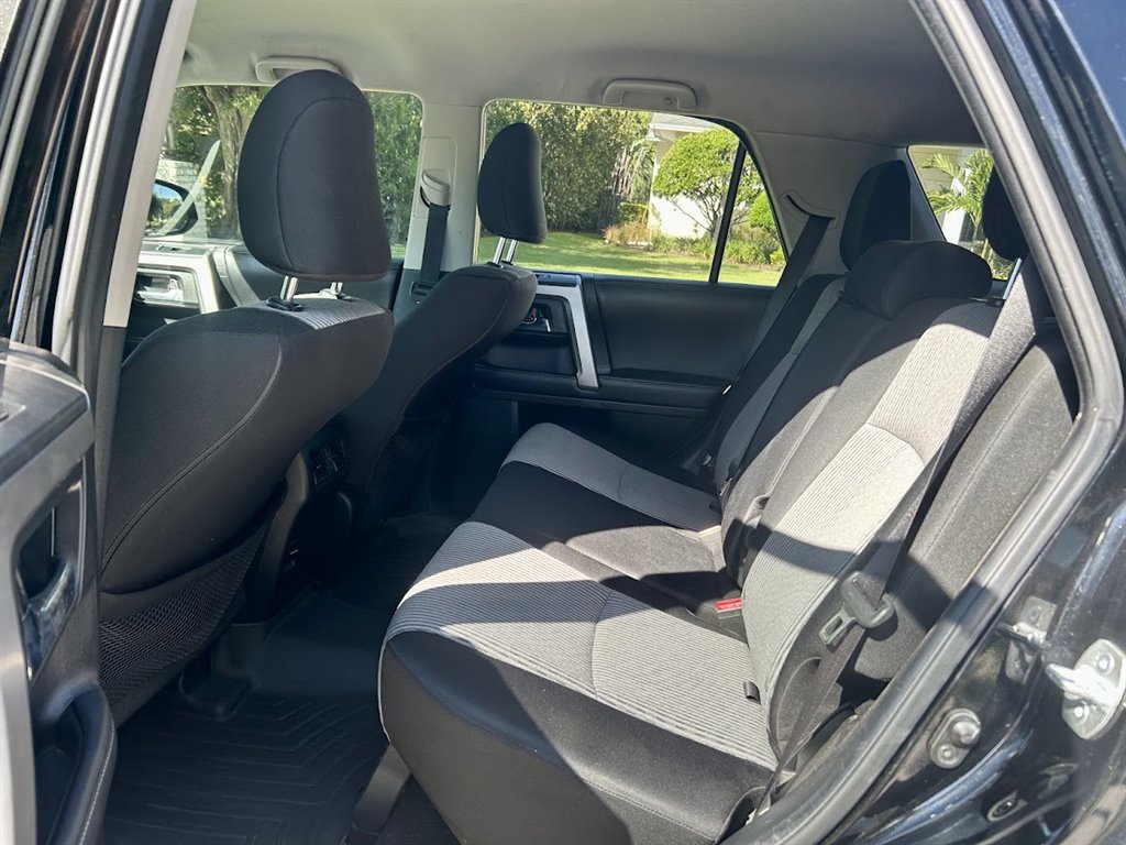 2017 Toyota 4Runner SR5 - Photo 21