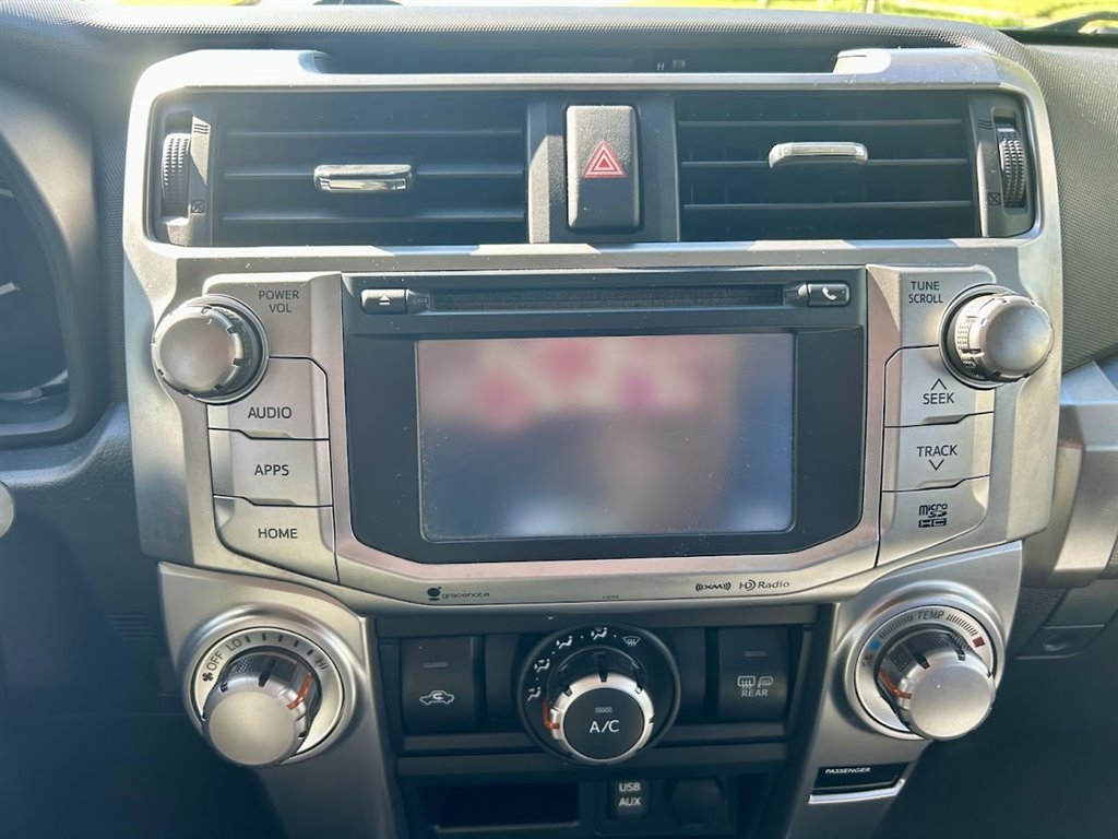 2017 Toyota 4Runner SR5 - Photo 11