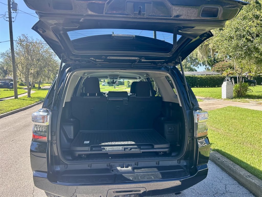 2017 Toyota 4Runner SR5 - Photo 22