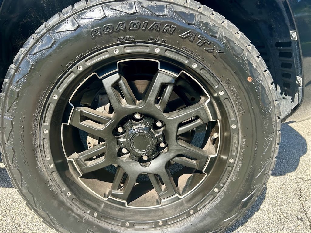 2017 Toyota 4Runner SR5 - Photo 31
