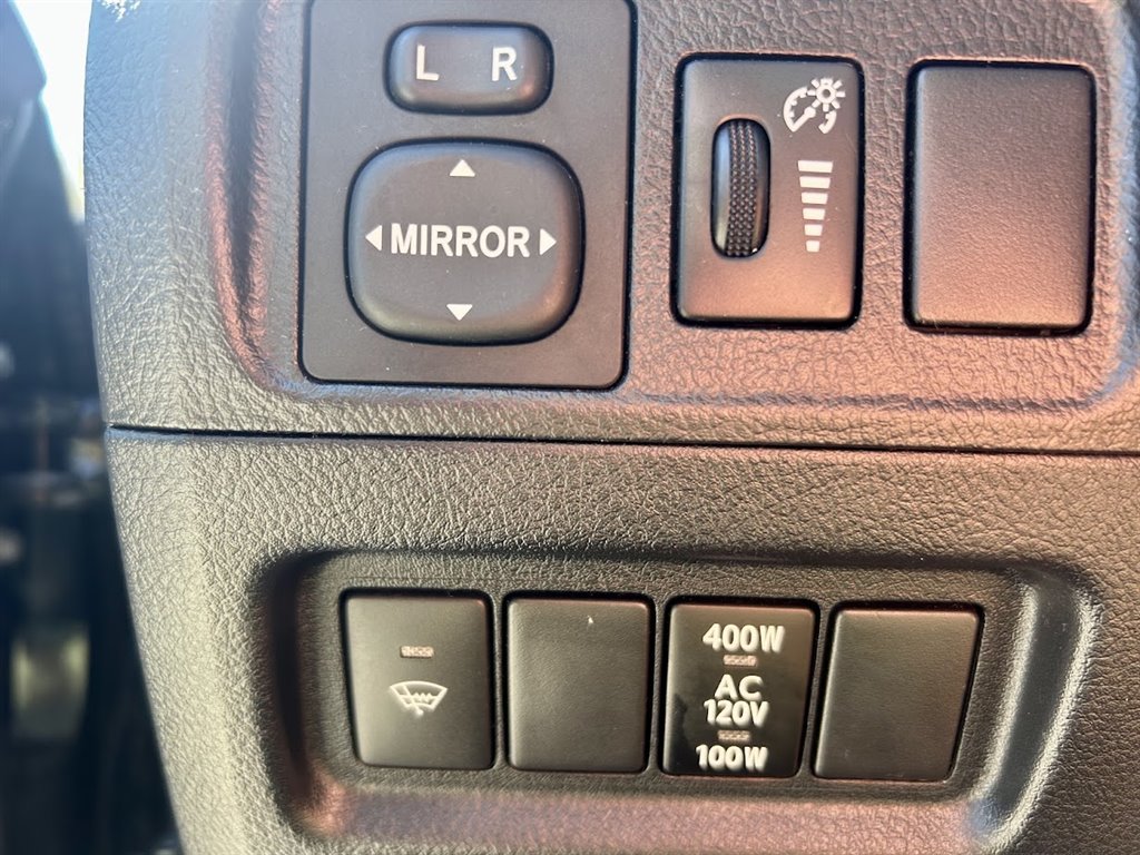 2017 Toyota 4Runner SR5 - Photo 19
