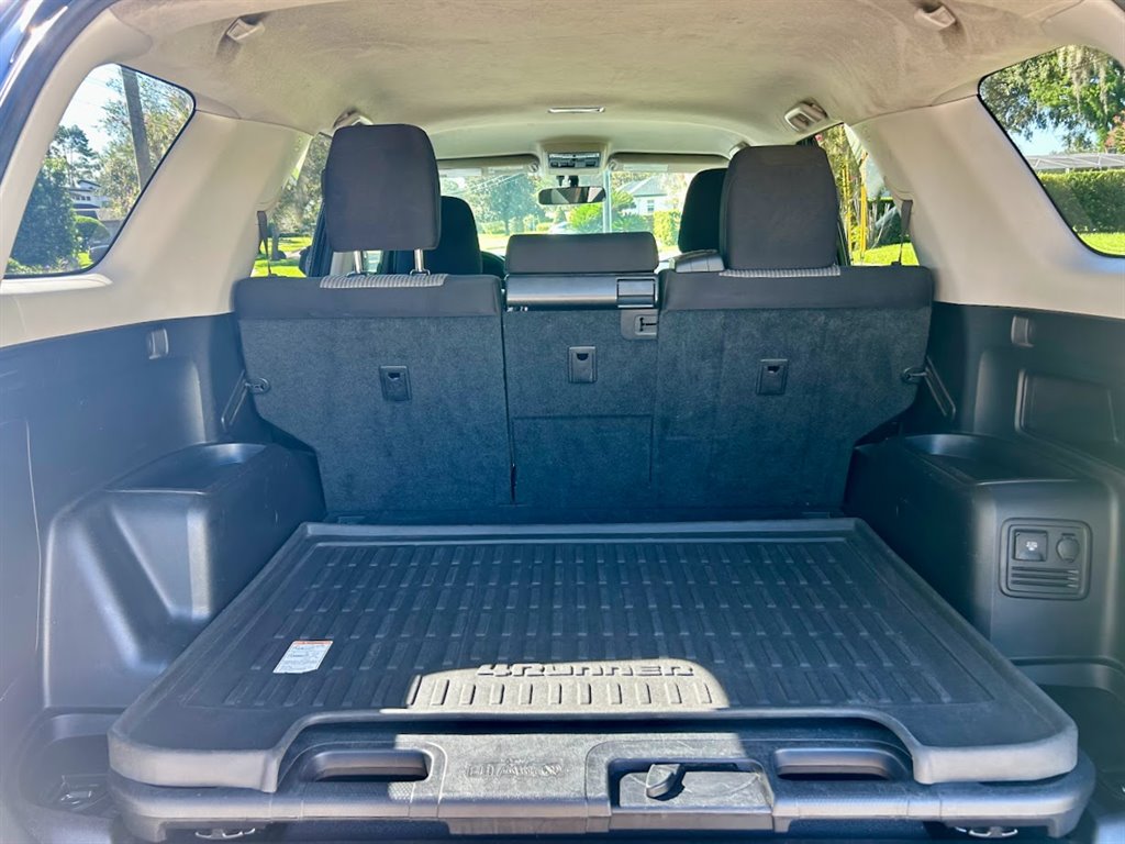 2017 Toyota 4Runner SR5 - Photo 23