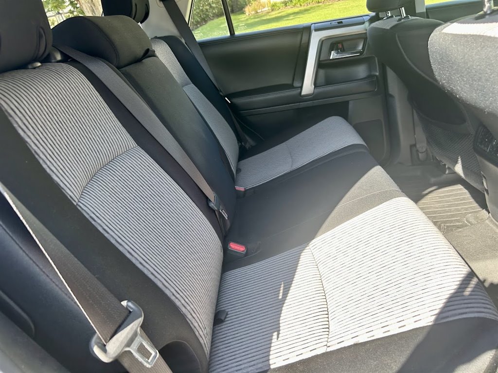 2017 Toyota 4Runner SR5 - Photo 35
